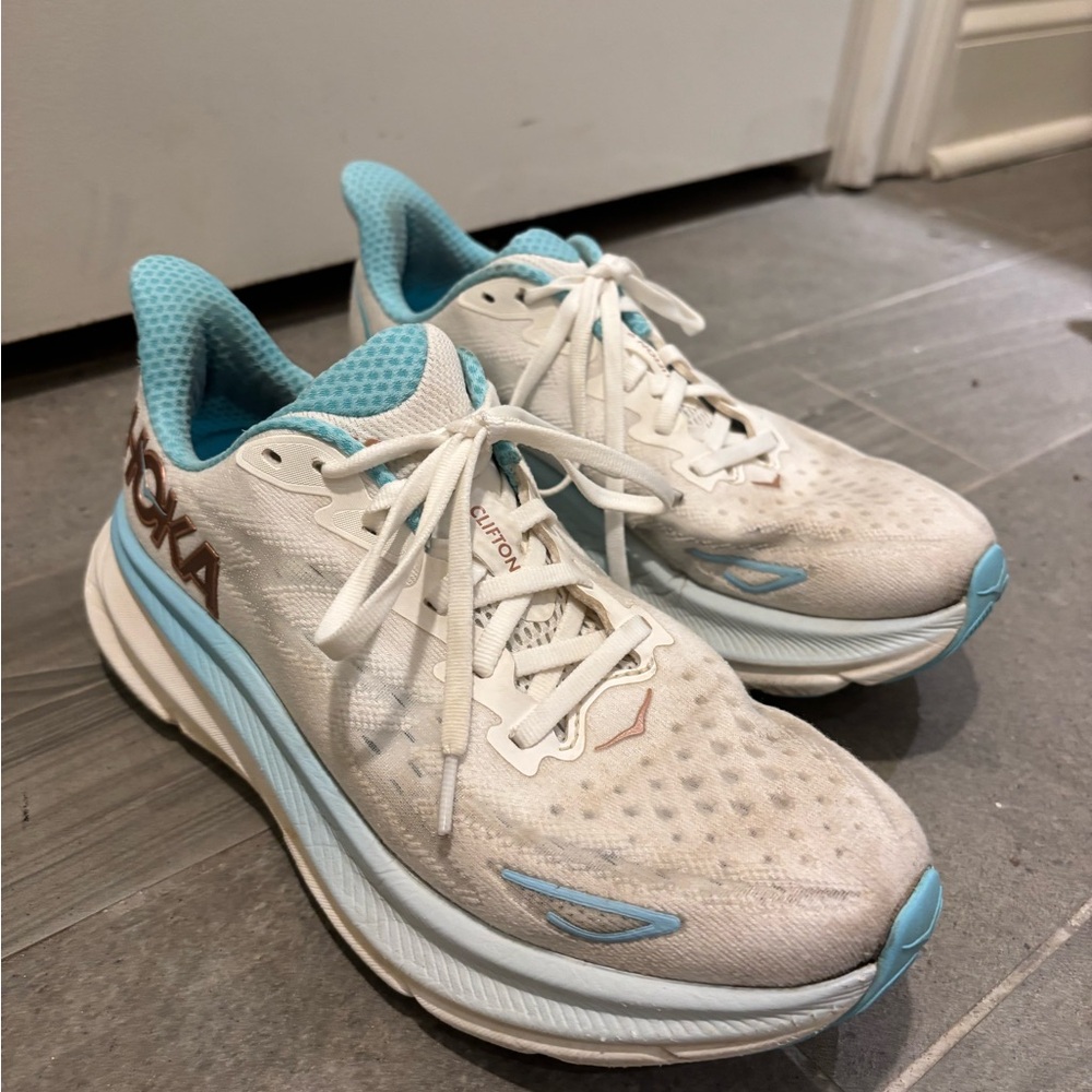 Women’s Hoka Clifton 9